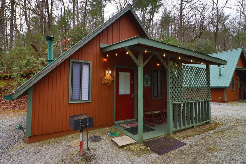 Cute Updated Mountain Fireplace #3 Holiday home