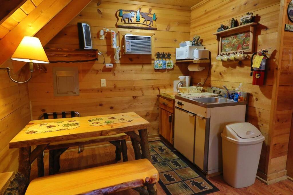 Cute Updated Mountain Fireplace #3 * Helen